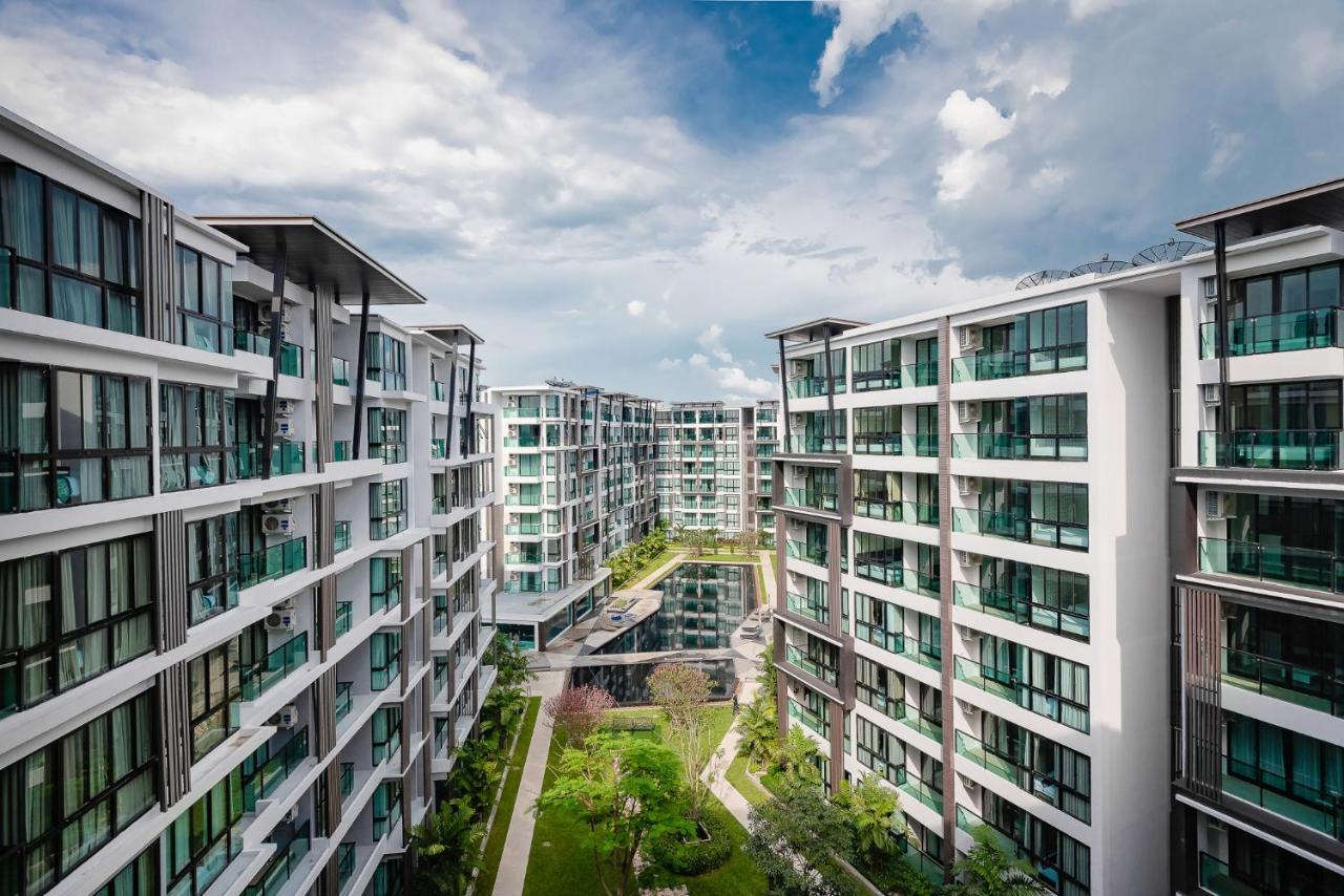 Wyndham Royal Lee Phuket Hotel Nai Yang Exterior photo