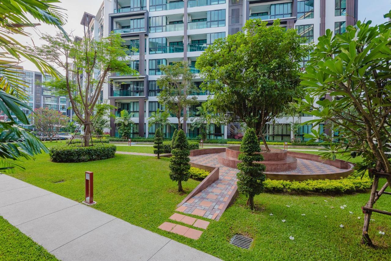 Wyndham Royal Lee Phuket Hotel Nai Yang Exterior photo