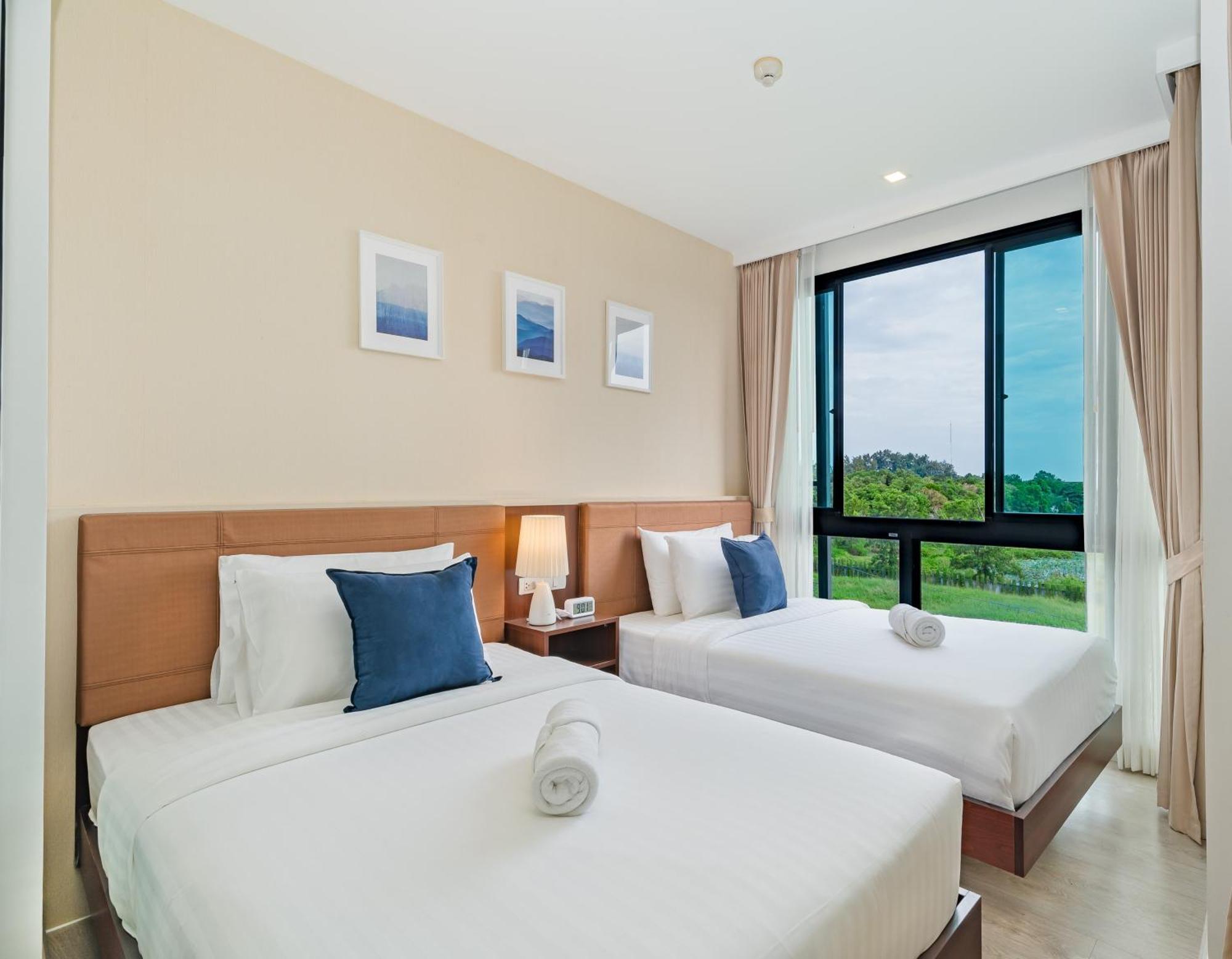 Wyndham Royal Lee Phuket Hotel Nai Yang Exterior photo