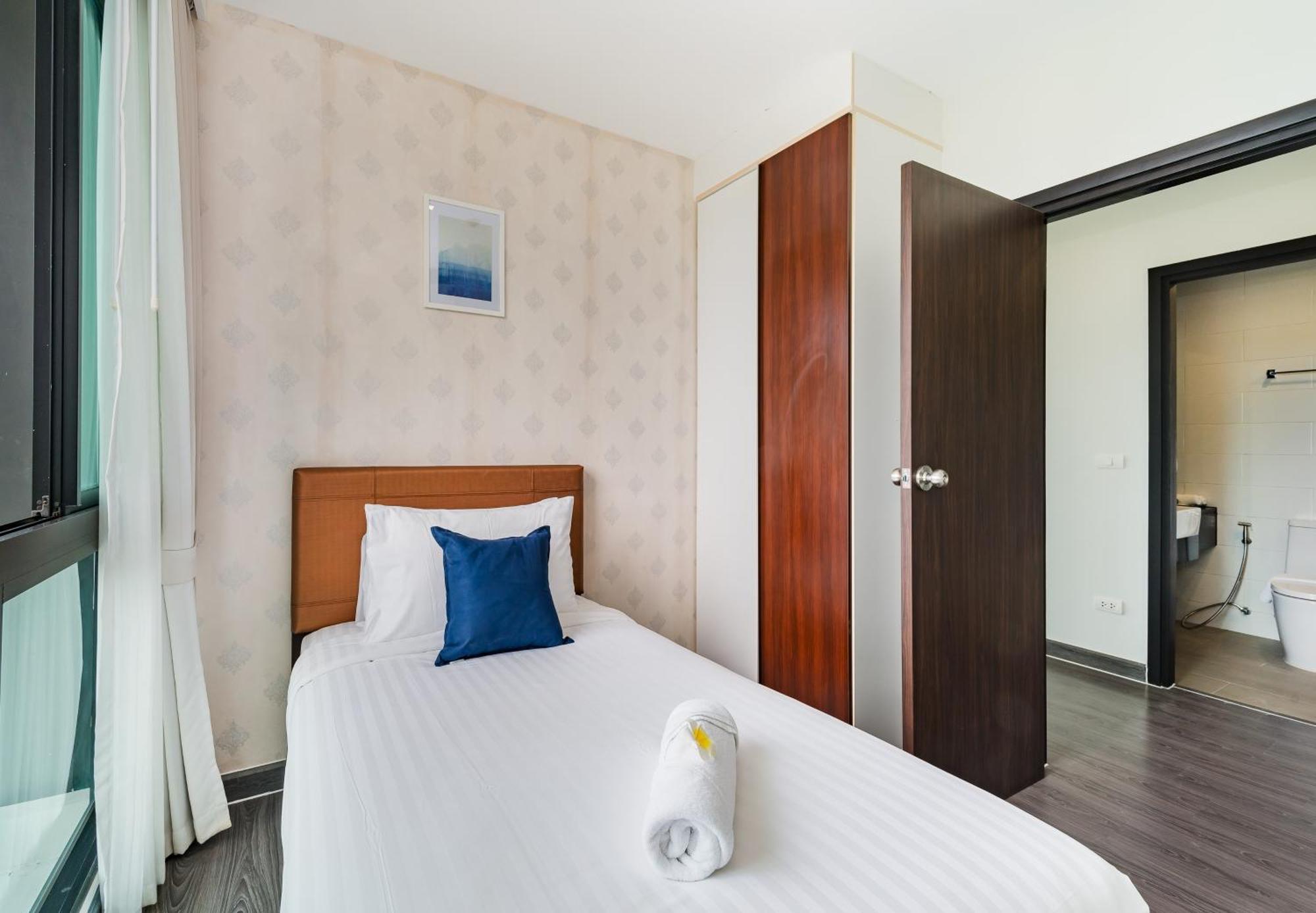 Wyndham Royal Lee Phuket Hotel Nai Yang Exterior photo